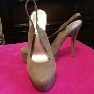 Jessica Simpson platforms